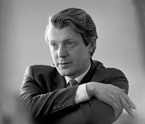 Strizhenov: Soviet actor O. Strizhenov