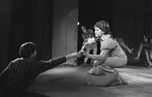 Sovremennik: Soviet actress Marina Neyolova on stage, 1977
