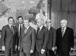 Invitation: Soviet and Australian statesmen M. Solomentsev