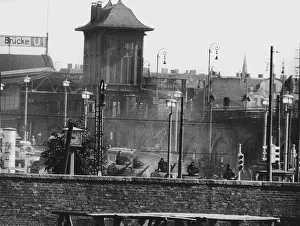 Sixtieth: Soviet authorities seal West Berlin off
