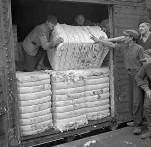 Tisou: Soviet commodities import to Czechoslovakia