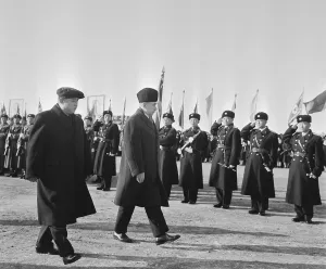 Airdrome: Soviet delegation visits DPRK