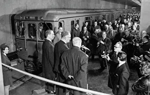 Subway: Soviet delegation visits Hungary