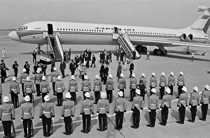 Politburo: Soviet delegation visits Iraq