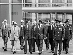 Consultative: Soviet delegation visits Poland