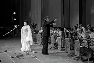 Zykina: Soviet folk singer Lyudmila Zykina, 1989