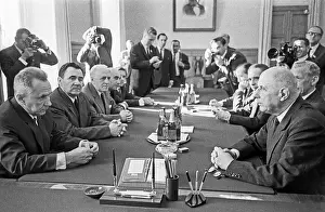 Gaulle: Soviet-French negotiations, 1966