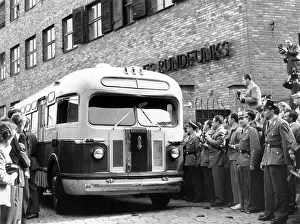 Abandoning: Last Soviet guard force leaves House of Broadcasting in Berl