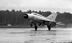 Fishbed: Soviet jet fighter aircraft MiG-21, 1971