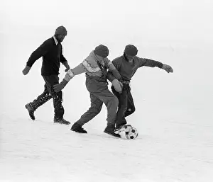 Ruling: Soviet North Pole explorers playing football, 1979