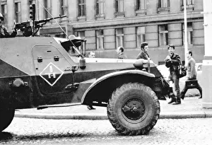 Comunist: Soviet paratroopers - Czechoslovak Communist party