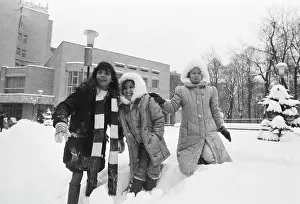 Schoolchildren: Soviet peace committee