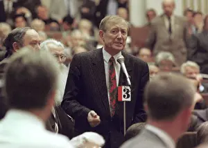 Yevtushenko: Soviet poet Yevgeny Yevtushenko at Supreme Soviet