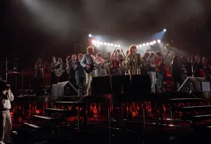 Pugacheva: Soviet popsinger Alla Pugacheva concert for victims