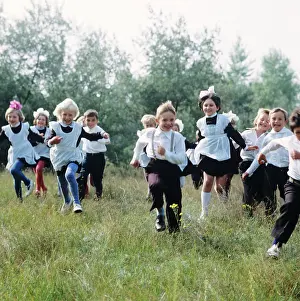 React: Soviet pupils after lessons, 1980