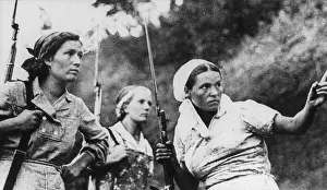 Risked: The Soviet (Russian) women guerrillas armed with