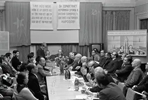 Activists: Soviet social activists meet Vietnamese delegation