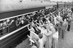 Lands: Soviet soldiers going to works at virgin lands, 1957