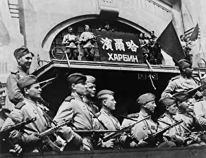 Khaldei: Soviet soldiers in Harbin, China, during the last