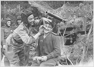Shave: SOVIET TANK CREW