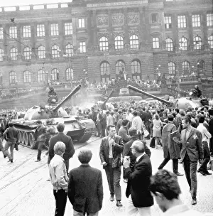 Liberalization: Soviet tank - Wenceslas Square - protest