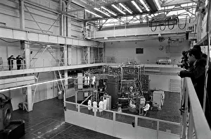 Confinement: Soviet Tokamak-10 magnetic confinement device