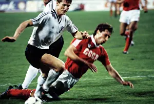 Struggles: Soviet Union and West Germany friendly football