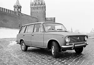 Avtovaz: Soviet VAZ-2102 Universal in Vasilyevsky Spusk Square, 1971