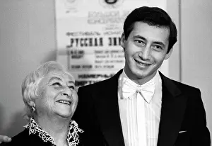 Violinist: Soviet violinist Vladimir Spivakov with his mother