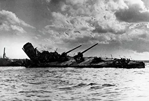 Sank: Soviet warship after an air raid, 1941