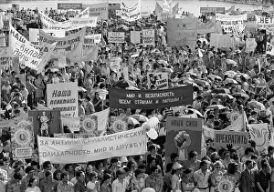 Activism: Soviet youth marches against nuclear war threat