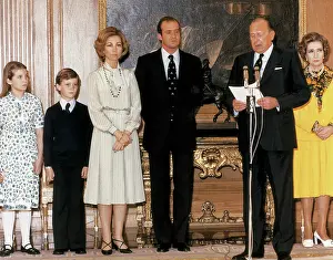 Dynastic: Spain (1977)