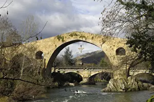 Onis: SPAIN. Cangas de Onis. Medieval bridge of Cangas