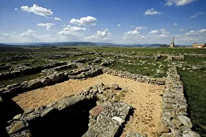 Soria: SPAIN. Garray. View of the Celtiberian-Roman