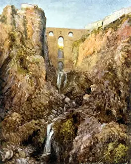 Ronda: SPAIN/RONDA WATERFALL