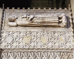 Mares: SPAIN. Vimbodi. Monastery of Poblet. Sepulche