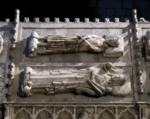 Mares: SPAIN. Vimbodi. Monastery of Poblet. Tombs of