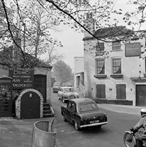 Weatherboarding: Spaniard's Inn, Hampstead