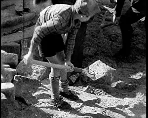 Shovelling: Spanish Civil War