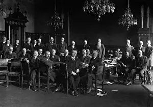 Waldstein: SPD Leader Friedrich Ebert among his fellow representatives