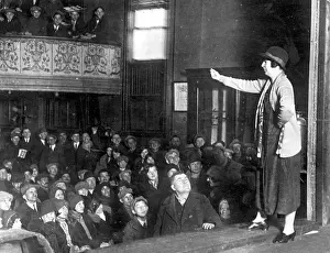 Motivational: Speaker talks to striking mill workers, 1928