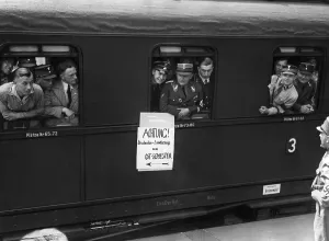 Compulsory: Special train for students for the Ostsemester, 1934