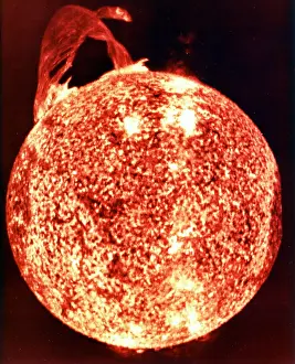 Recorded: One of the most spectacular solar flares (upper