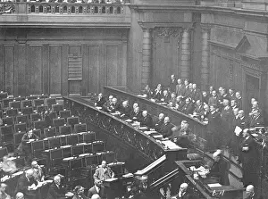 Faction: The speech of Bruening in the Reichstag without