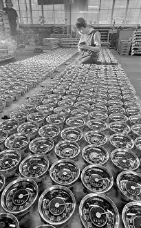 Speedometer: Speedometer factory - quality check