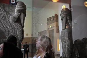 Museuminsel: Sphinxes, Pergamon Museum, Museum Island, Mitte