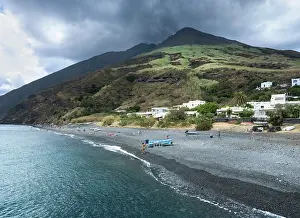 Volcano: Spiaggia di Sabia Nera, Stromboli, Aeolian Islands, Italy