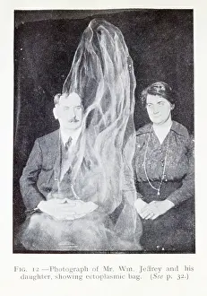 Spectres: Spirit head above people