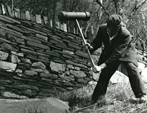 Tramway: Splitting slates, Dinorwig Slate Quarry, North Wales