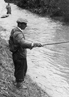 Spool: SPORTING ANGLER